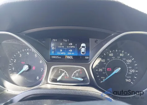 2016 Ford Focus Se z USA, uszkodzony, nr VIN 1FADP3F23GL252346